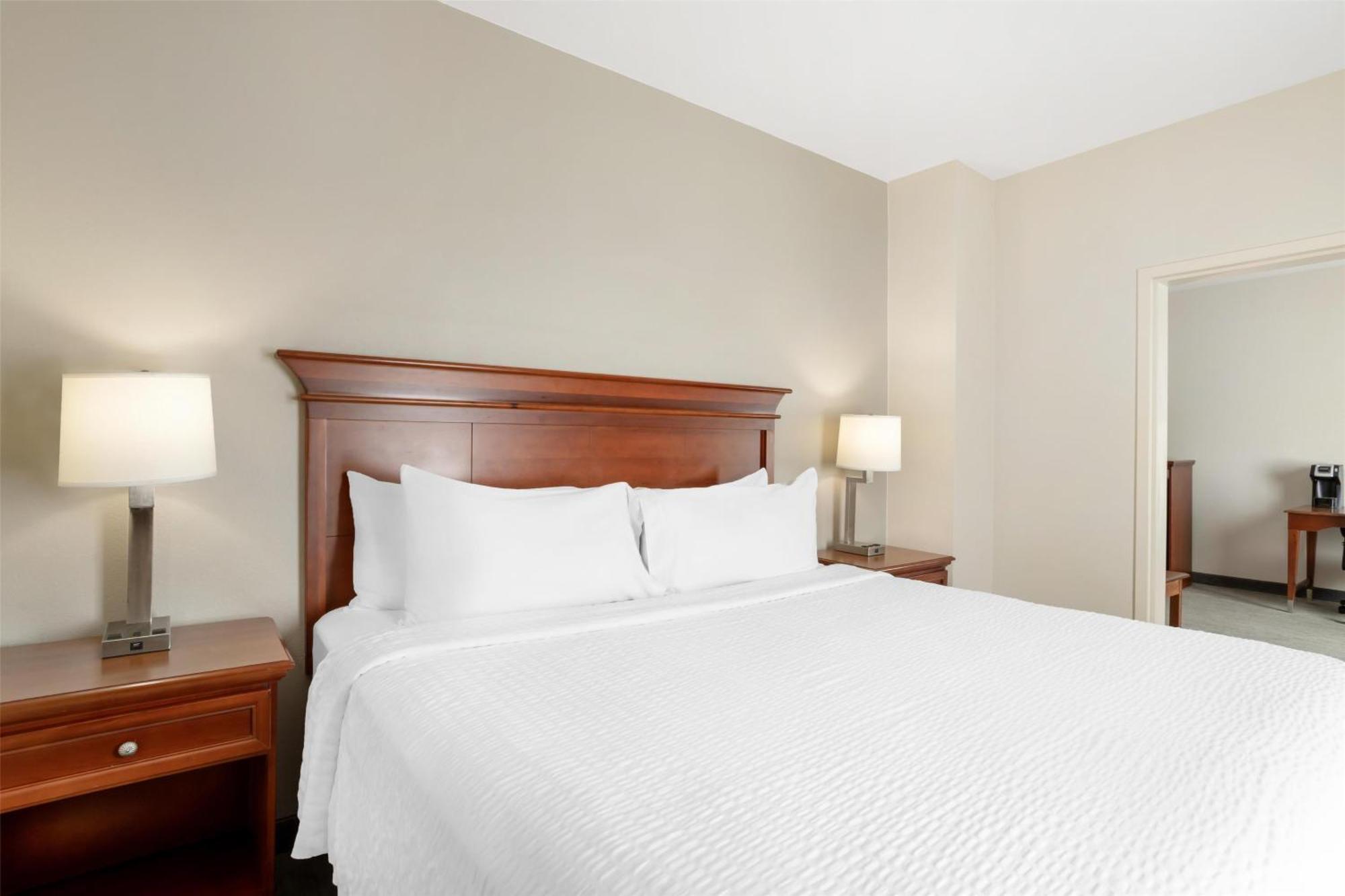 Best Western Plus Executive Hotel & Suites Sulphur Exterior photo